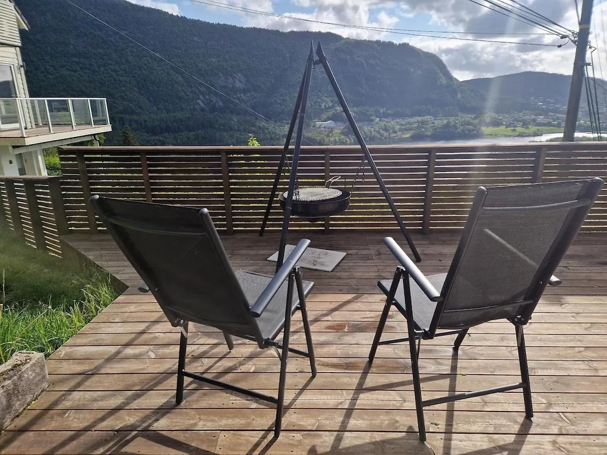 Cozy Flat With Lake View And 15 Min From Bergen Apartamento